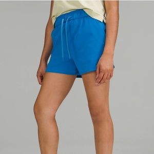 NWTs lululemon stretch high-rise shorts 3.5" size 8